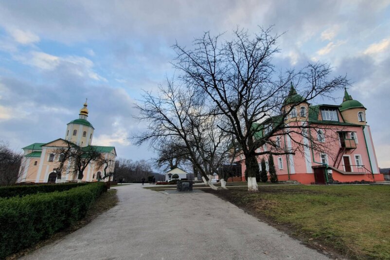 Motronynskyy monastery