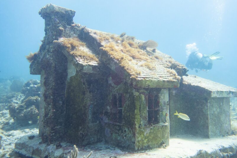 Underwater Museum of Art, by stnz.fi