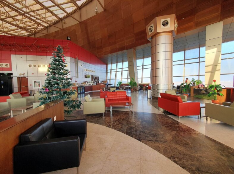 SSH and Pearl Lounge
