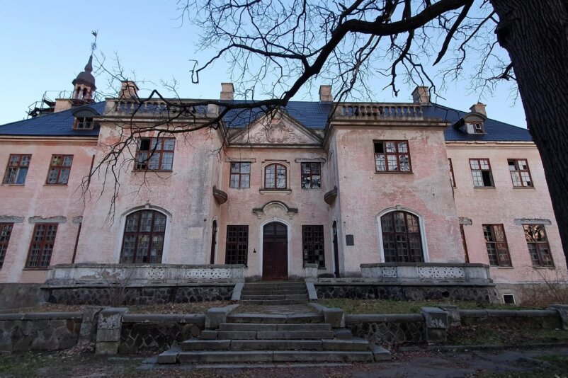The hunting palace of Count Shuvalov
